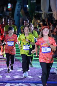 BIB: 3234, 3454, 3061
                            <button type="button" onclick="openModal(26224276)" class="btn btn-primary btn-sm float-right btn-popup" data-toggle="modal" data-target=".modal-high-quality">
                        <i class="fas fa-shopping-cart"></i> Add to Cart
                    </button>
                                            <button type="button" onclick="isThisMe(26224276, true)" class="btn btn-success btn-sm float-right btn-popup btn-isme hidden" data-toggle="tooltip" data-placement="bottom" title="นี่คือรูปของคุณใช่ไหม คลิกที่นี่เพื่อเอาเข้าอัลบั้ม">
                        <i class="fas fa-plus"></i> Add to album
                    </button>
                    <button type="button" onclick="isThisMe(26224276, false)" class="btn btn-warning btn-sm float-right btn-popup btn-isnotme hidden">
                        <i class="fas fa-ban"></i> Remove from album
                    </button>